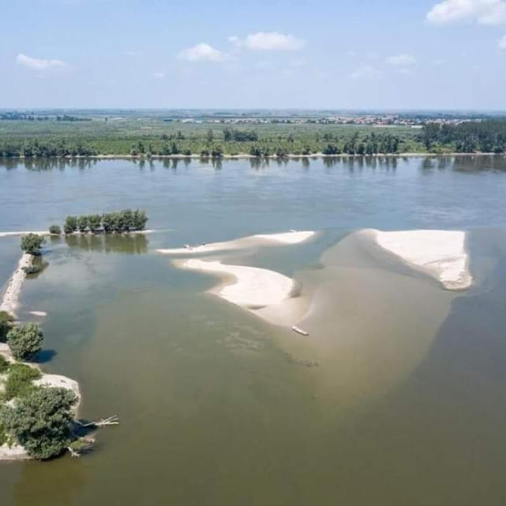 فيلا Danube Fairy Futog المظهر الخارجي الصورة