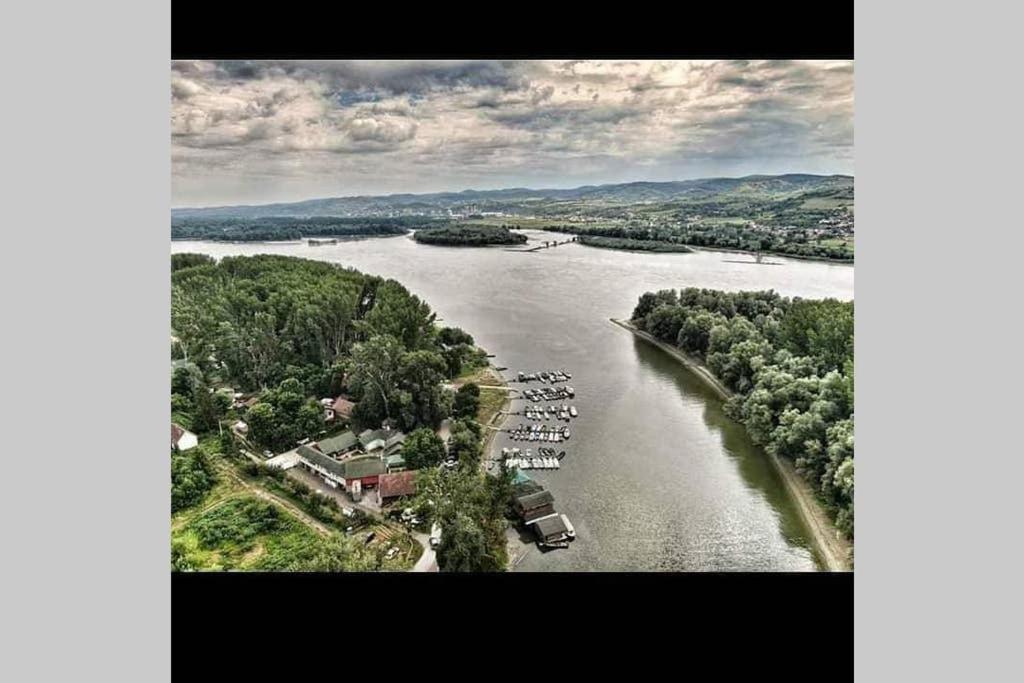 فيلا Danube Fairy Futog المظهر الخارجي الصورة